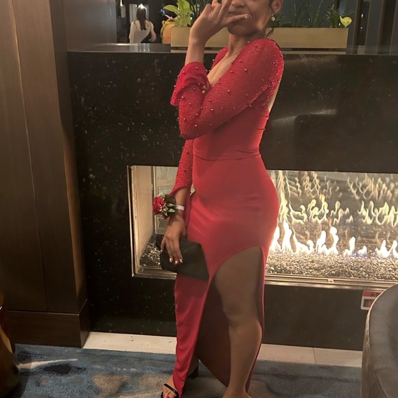 SAN MARINO Embellished Side Split Maxi Dress in Red - Picture 4 of 5